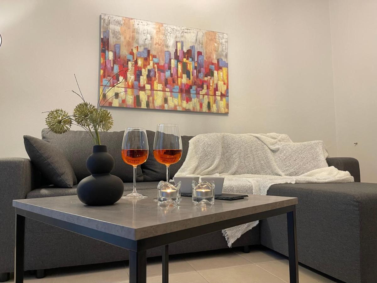 Green&Grey Apartment Kavala Extérieur photo