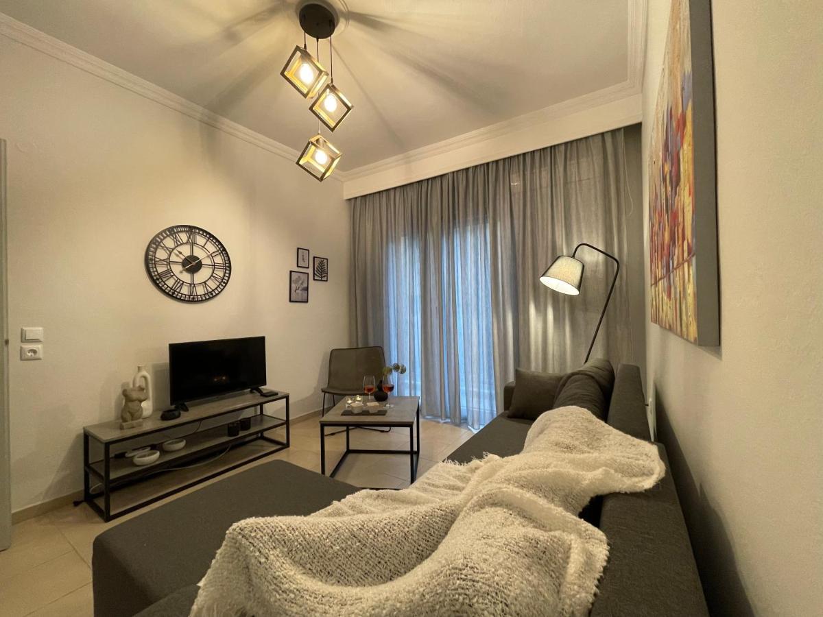 Green&Grey Apartment Kavala Extérieur photo